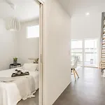 Apartament Kotimaailma - Furnished In With Key Code Vantaa